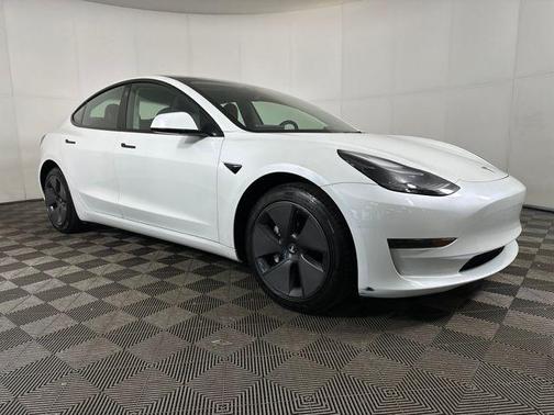 2023 Tesla Model 3 Standard Range