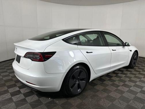 2023 Tesla Model 3 Standard Range
