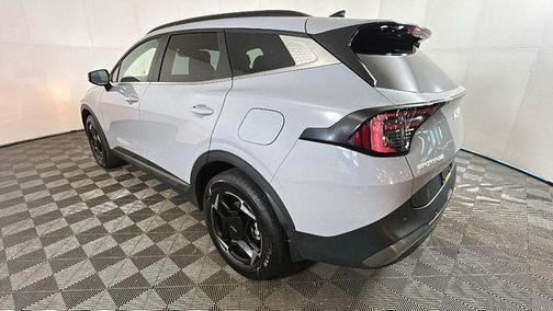 Wolf Gray 2026 Kia Sportage Hybrid EX