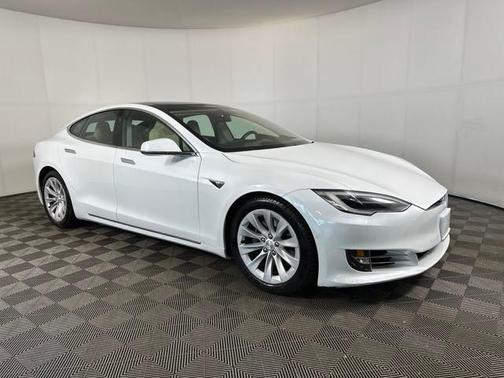 2016 Tesla Model S 75D