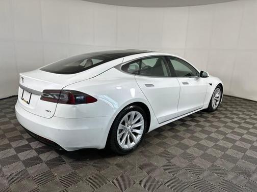 2016 Tesla Model S 75D