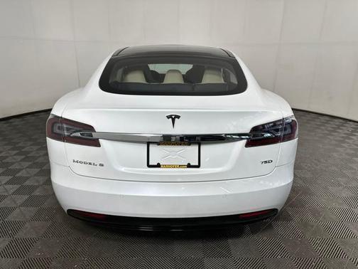 2016 Tesla Model S 75D