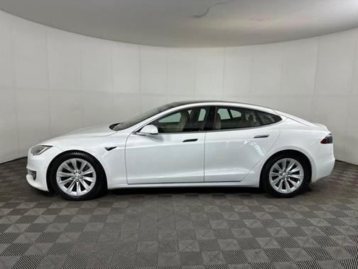 2016 Tesla Model S 75D