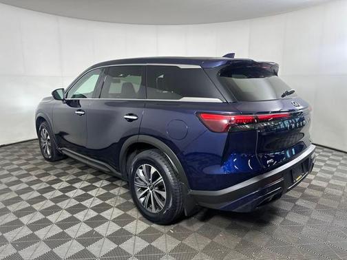 2022 INFINITI QX60 Pure