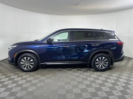 2022 INFINITI QX60 Pure