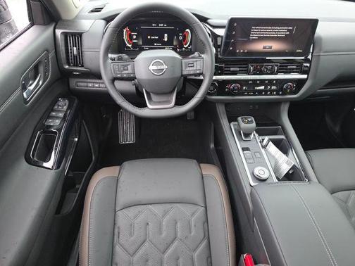 Super Black 2026 Nissan Pathfinder Platinum