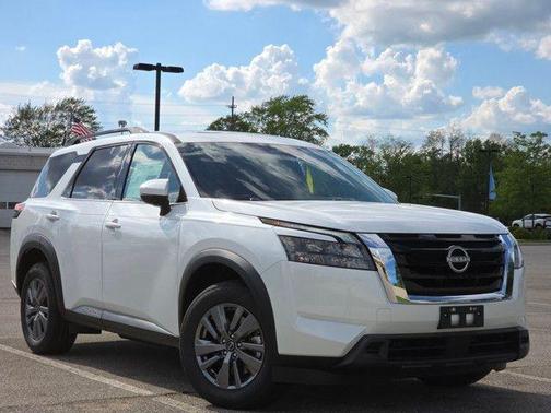 2025 Nissan Pathfinder SV 4WD
