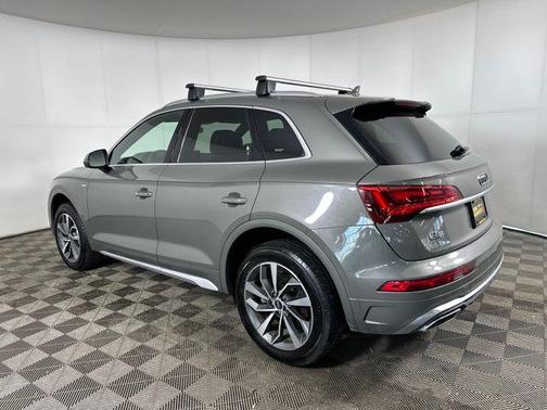 2023 Audi Q5 45 S line Premium Plus