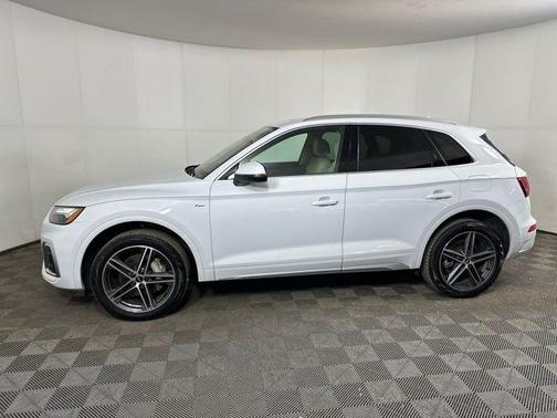 2022 Audi Q5 e 55 S line Premium Plus