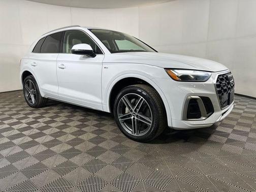 2022 Audi Q5 e 55 S line Premium Plus