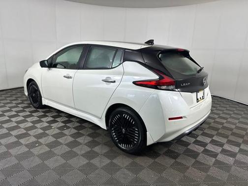 2024 Nissan Leaf SV PLUS