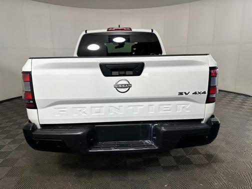 Glacier White 2024 Nissan Frontier S