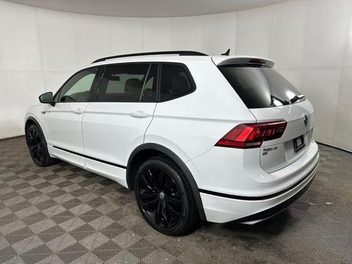 2021 Volkswagen Tiguan 2.0T SE R-Line Black