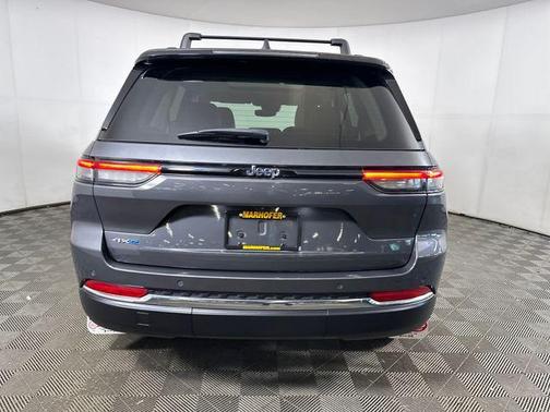 Baltic Gray Metallic Clearcoat 2023 Jeep Grand Cherokee 4xe Base