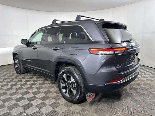 Baltic Gray Metallic Clearcoat 2023 Jeep Grand Cherokee 4xe Base