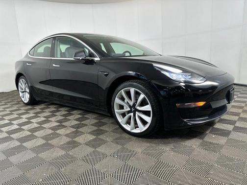 2020 Tesla Model 3 Long Range