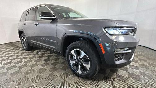 Baltic Gray Metallic Clearcoat 2022 Jeep Grand Cherokee 4xe Base