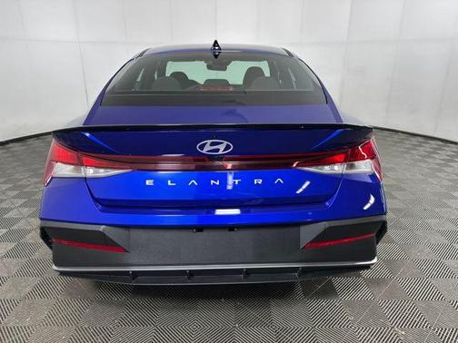 2025 Hyundai ELANTRA Sport