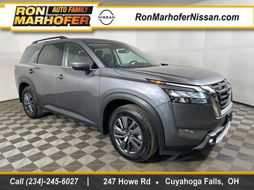 2024 Nissan Pathfinder SV