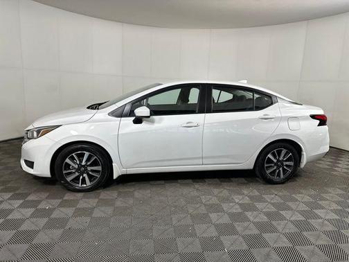 2024 Nissan Versa 1.6 SV