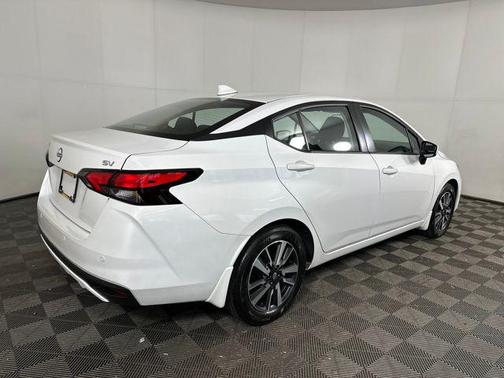 2024 Nissan Versa 1.6 SV