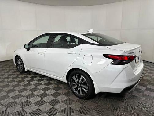 2024 Nissan Versa 1.6 SV