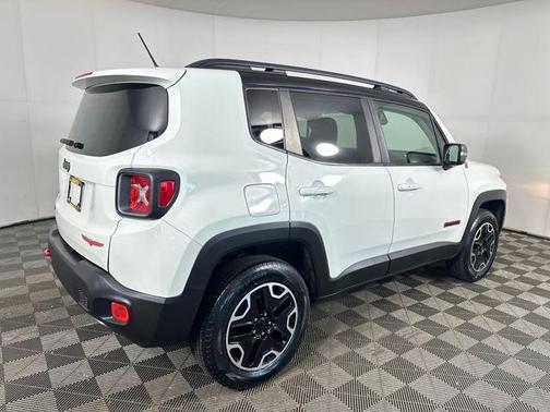 2016 Jeep Renegade Trailhawk