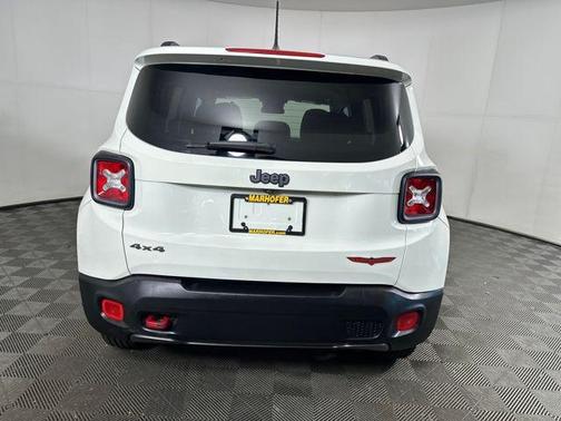 2016 Jeep Renegade Trailhawk
