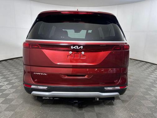 2024 Kia Carnival EX