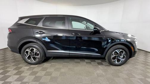 Fusion Black 2024 Kia Sportage LX