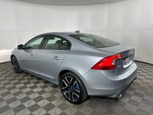 2018 Volvo S60 T5 Dynamic