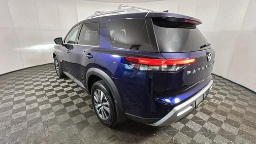 Deep Ocean Blue Pearl 2023 Nissan Pathfinder SL 4WD