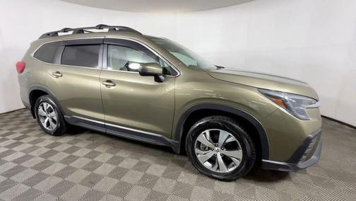 Autumn Green Metallic 2023 Subaru Ascent Premium 7-Passenger