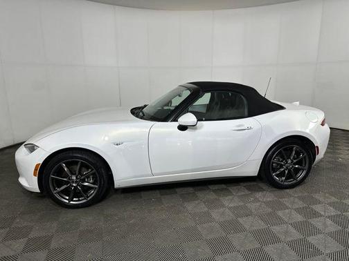 2016 Mazda MX-5 Miata Grand Touring