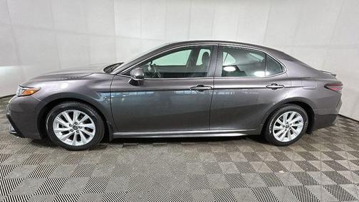 Predawn Gray Mica 2024 Toyota Camry SE