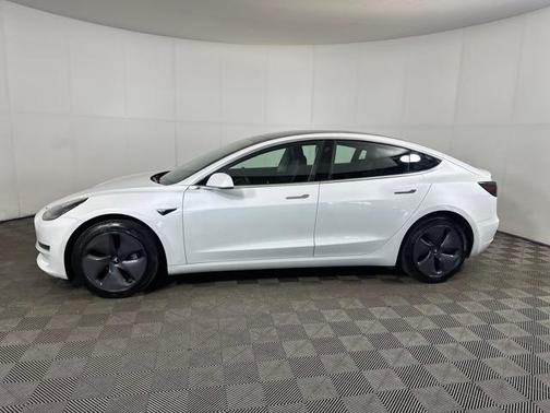2019 Tesla Model 3 Standard Range Plus