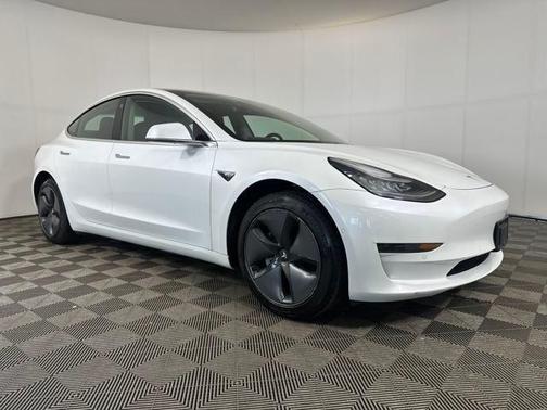 2019 Tesla Model 3 Standard Range Plus