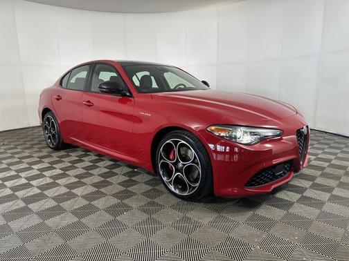 2023 Alfa Romeo Giulia Veloce AWD