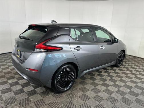 2024 Nissan Leaf SV PLUS