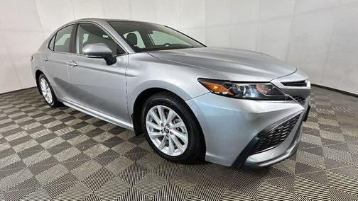 Celestial Silver Metallic 2024 Toyota Camry SE