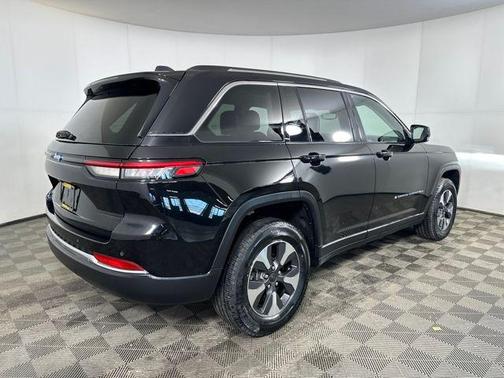 2023 Jeep Grand Cherokee 4xe Base