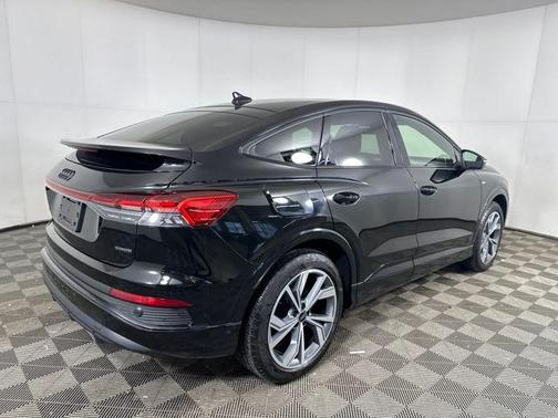 2024 Audi Q4 e-tron Sportback Prestige 55 quattro