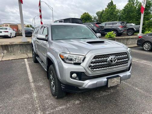 2017 Toyota Tacoma TRD Sport