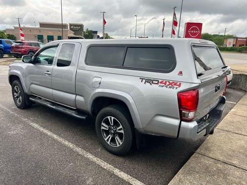 2017 Toyota Tacoma TRD Sport
