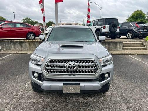 2017 Toyota Tacoma TRD Sport