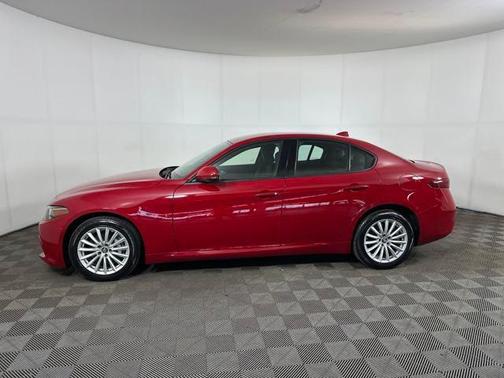 2022 Alfa Romeo Giulia Sprint