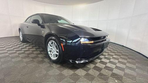 Diamond Black Crystal Pearlcoat 2025 Dodge Charger Daytona R/T