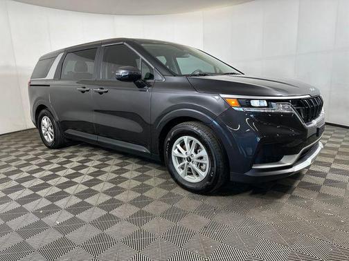 Panthera Metal 2024 Kia Carnival LX