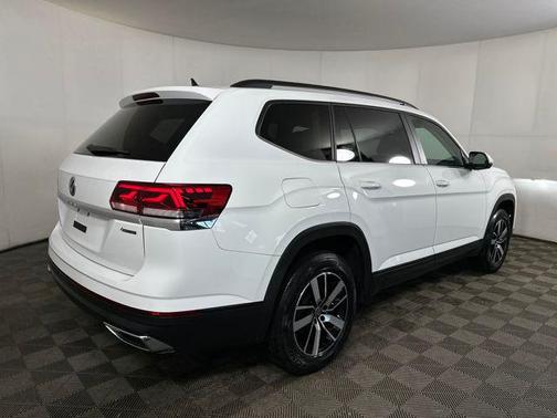 2023 Volkswagen Atlas 2.0T SE