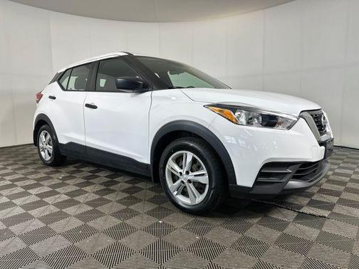 2020 Nissan Kicks S